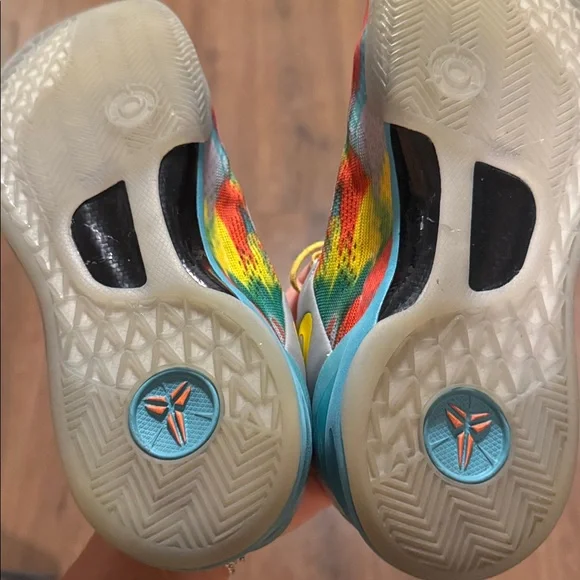 Kobe 8 Protro Venice Beach 2024 FQ3548-001 Size 6 Y US - Picture 6 of 10